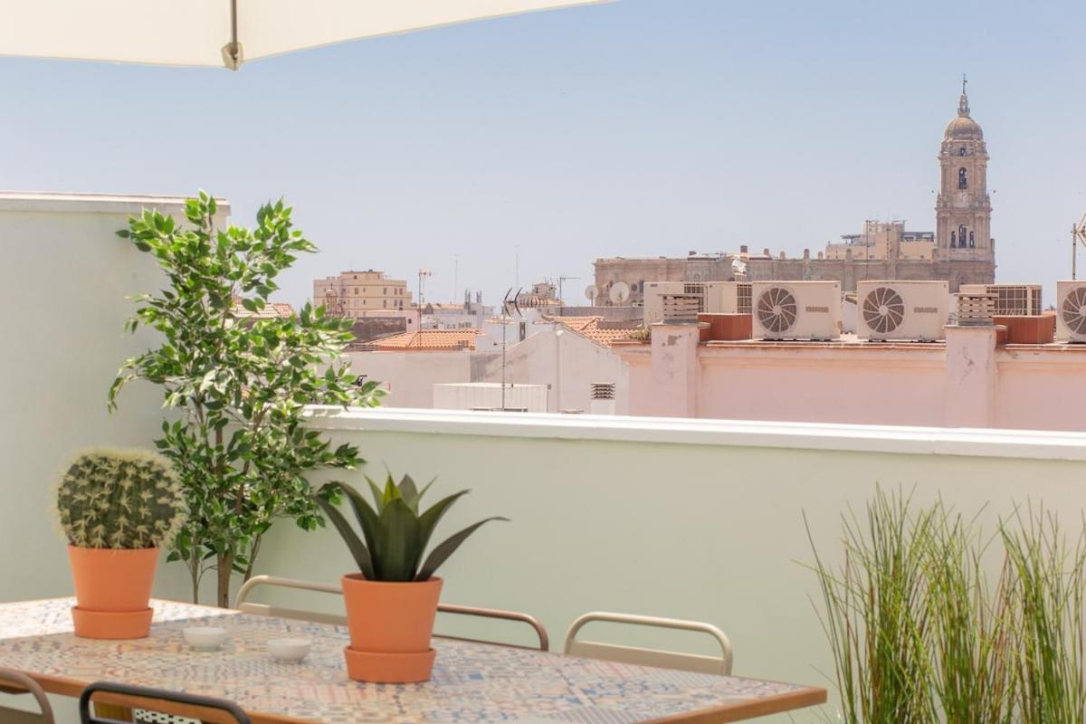 C56 - Studio With Amazing Terrace In The Centre Málaga Exterior foto