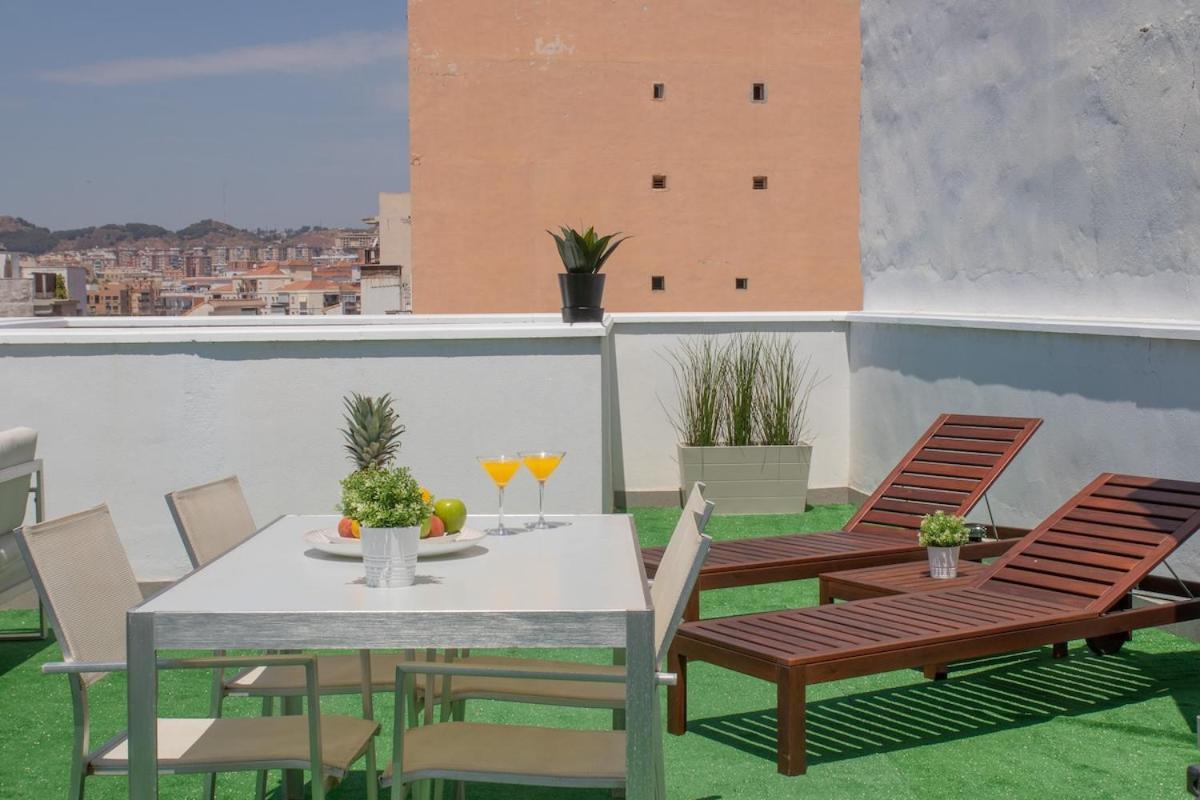 C56 - Studio With Amazing Terrace In The Centre Málaga Exterior foto